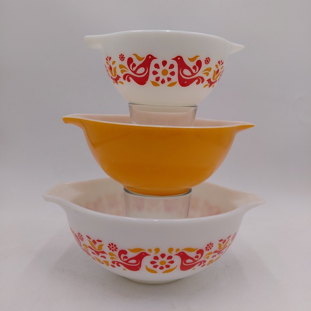 Vtg Set Of 3 Pyrex FRIENDSHIP Nesting Mixing Bowls 442 443 Birds Red Orange
